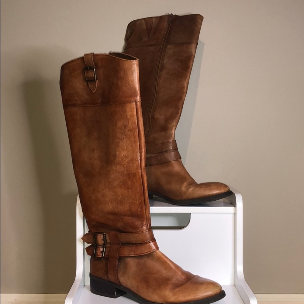 INC INTERNATIONAL CONCEPTS leather boot